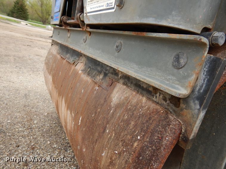 image for item IT9289 Wacker Neuson  double drum vibratory roller