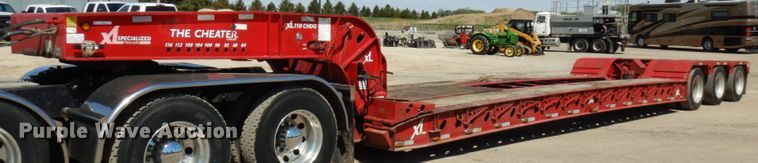 image for item IT9291 2007 XL Specialized 1XL-110-CHDG  lowboy equipment trailer