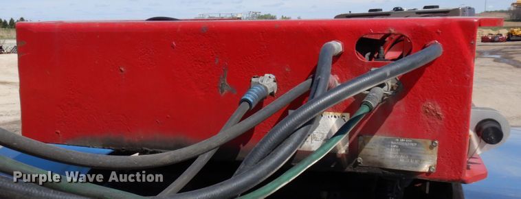 image for item IT9291 2007 XL Specialized 1XL-110-CHDG  lowboy equipment trailer