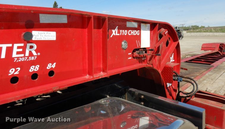 image for item IT9291 2007 XL Specialized 1XL-110-CHDG  lowboy equipment trailer