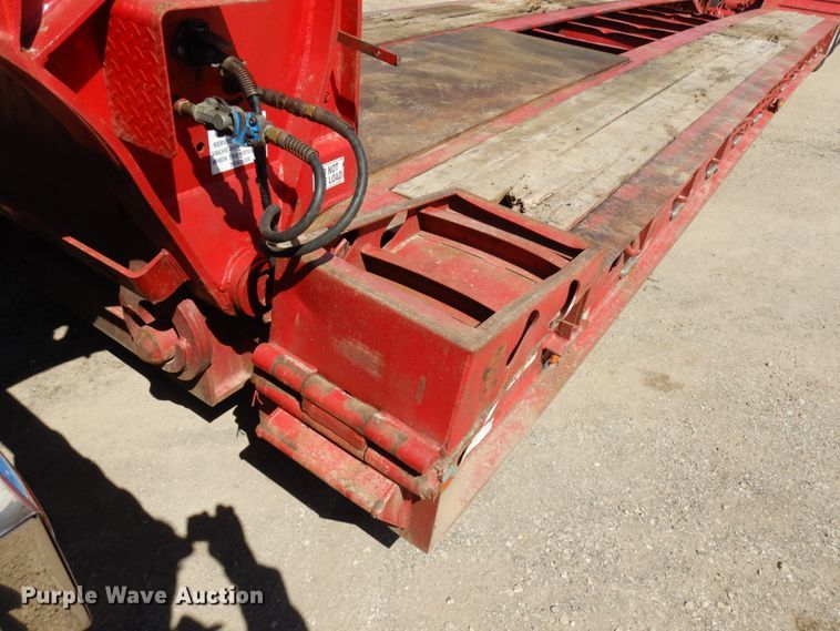 image for item IT9291 2007 XL Specialized 1XL-110-CHDG  lowboy equipment trailer