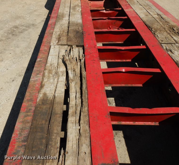 image for item IT9291 2007 XL Specialized 1XL-110-CHDG  lowboy equipment trailer