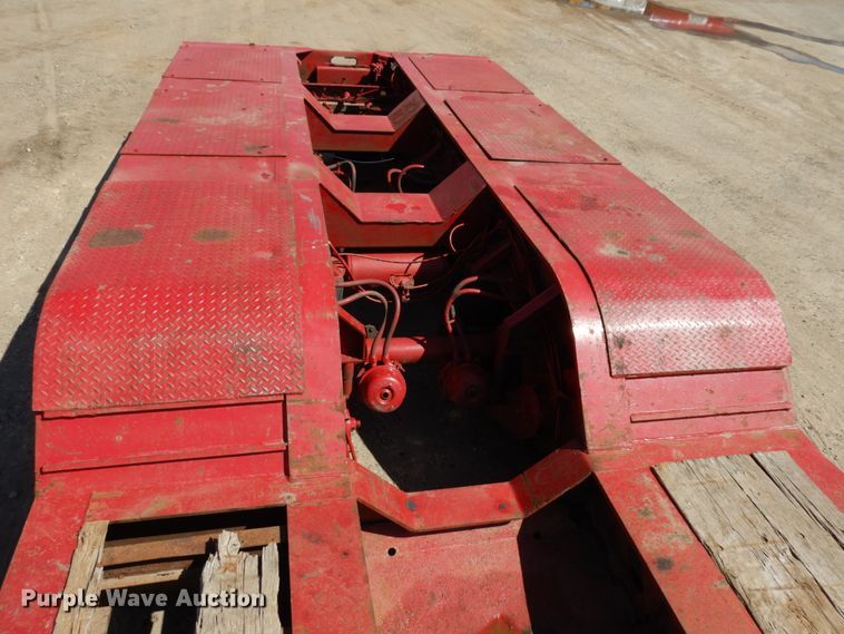 image for item IT9291 2007 XL Specialized 1XL-110-CHDG  lowboy equipment trailer