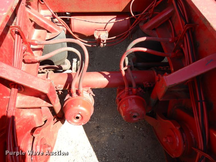 image for item IT9291 2007 XL Specialized 1XL-110-CHDG  lowboy equipment trailer