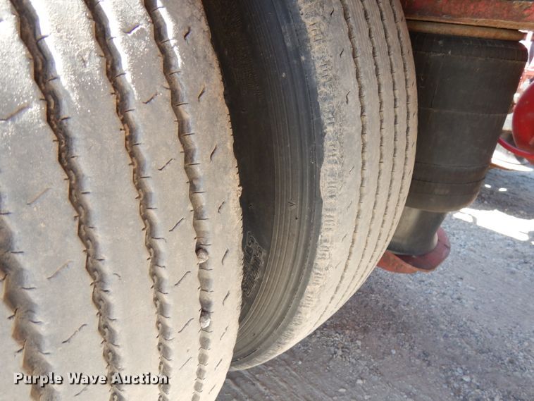 image for item IT9291 2007 XL Specialized 1XL-110-CHDG  lowboy equipment trailer