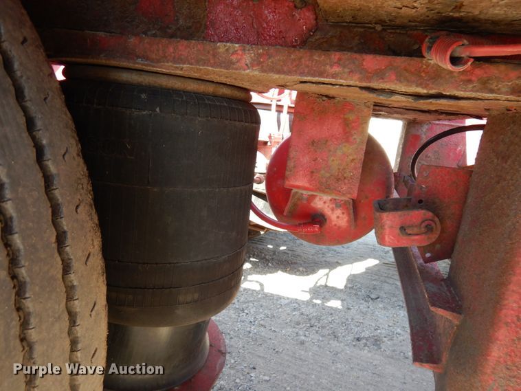 image for item IT9291 2007 XL Specialized 1XL-110-CHDG  lowboy equipment trailer