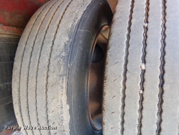 image for item IT9291 2007 XL Specialized 1XL-110-CHDG  lowboy equipment trailer