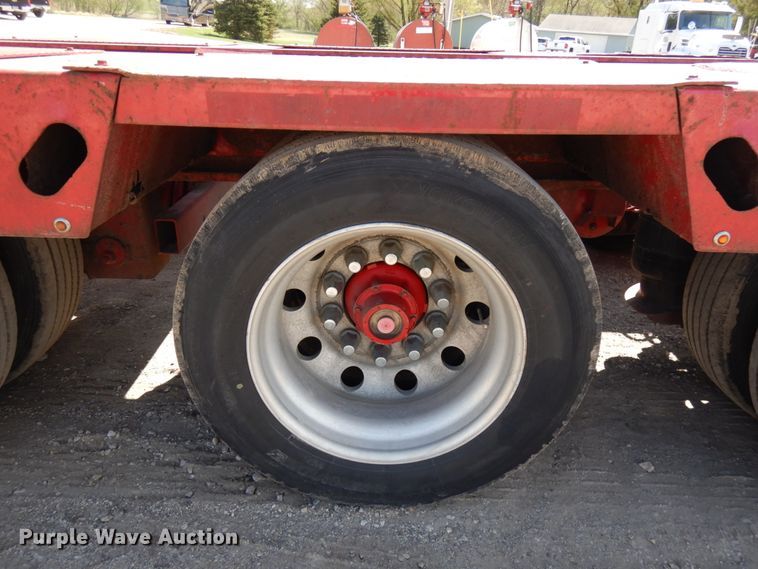 image for item IT9291 2007 XL Specialized 1XL-110-CHDG  lowboy equipment trailer