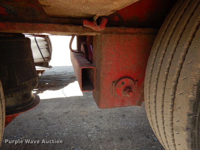 image for item IT9291 2007 XL Specialized 1XL-110-CHDG  lowboy equipment trailer