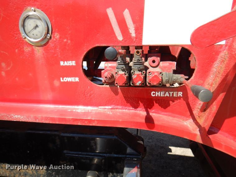 image for item IT9291 2007 XL Specialized 1XL-110-CHDG  lowboy equipment trailer