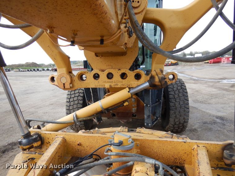 image for item IT9292 2008 Caterpillar 140M  motor grader