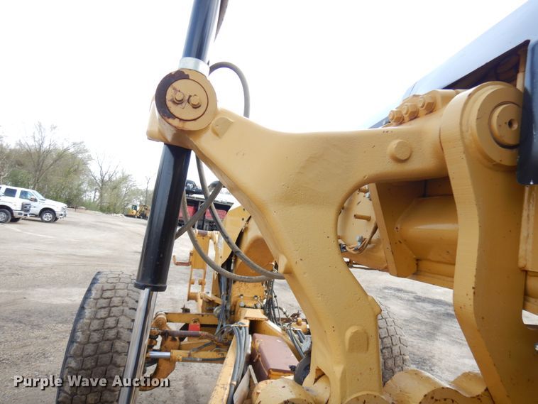 image for item IT9292 2008 Caterpillar 140M  motor grader