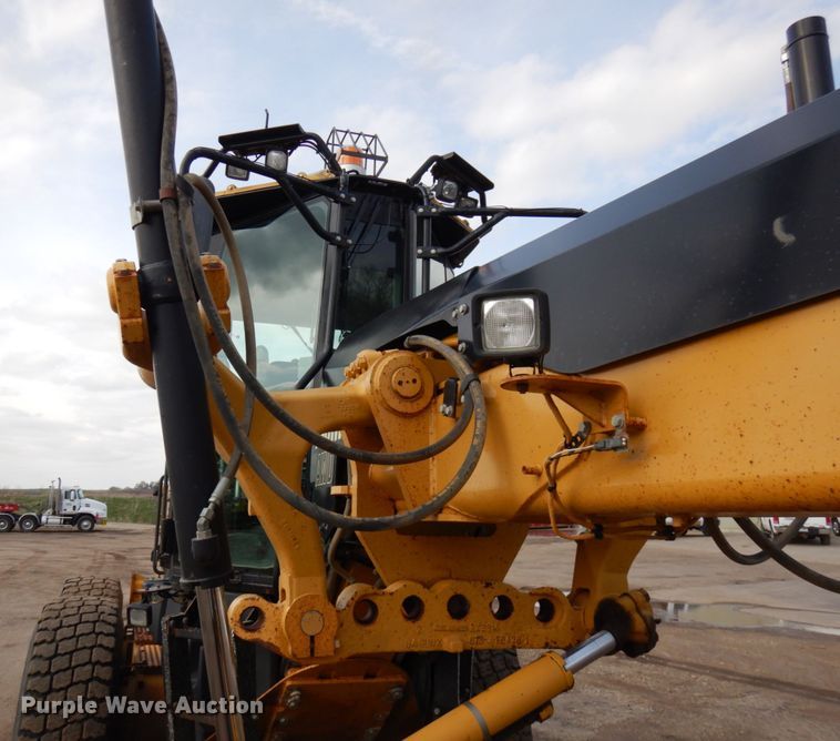 image for item IT9292 2008 Caterpillar 140M  motor grader