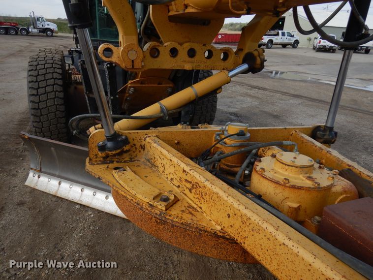 image for item IT9292 2008 Caterpillar 140M  motor grader