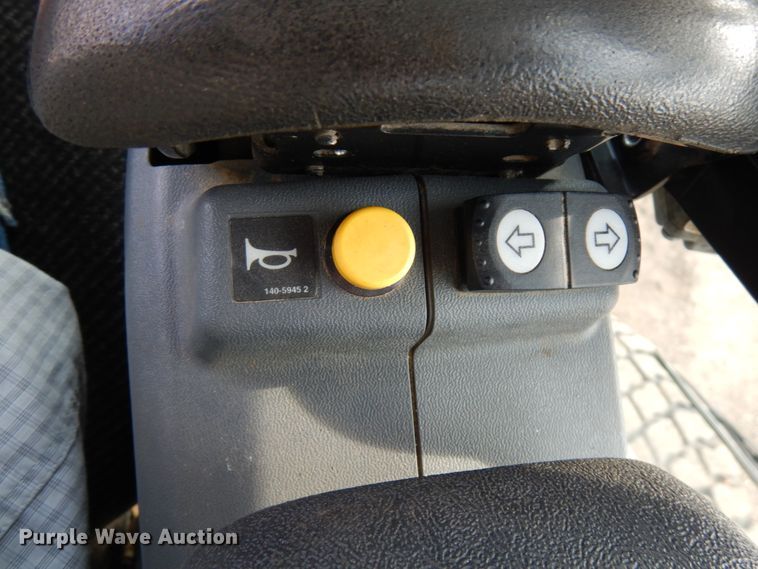 image for item IT9292 2008 Caterpillar 140M  motor grader