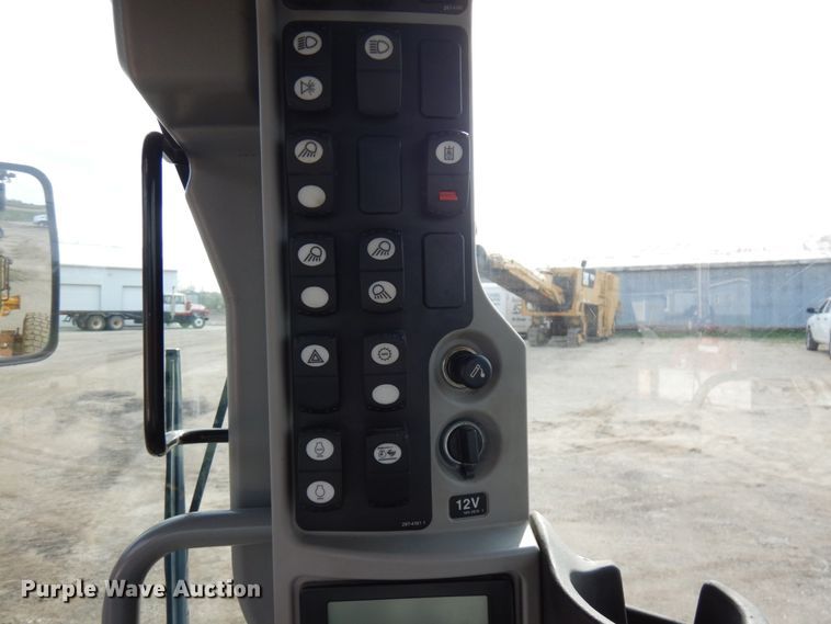 image for item IT9292 2008 Caterpillar 140M  motor grader