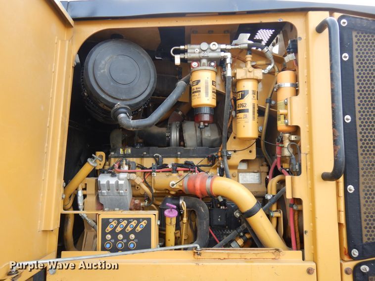 image for item IT9292 2008 Caterpillar 140M  motor grader