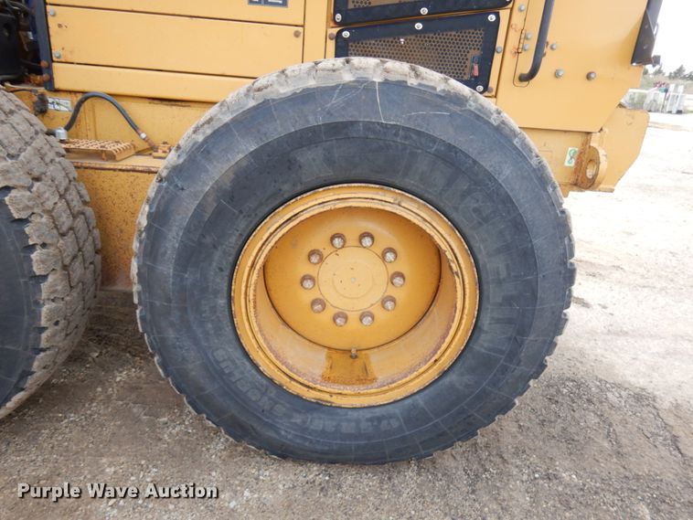 image for item IT9292 2008 Caterpillar 140M  motor grader