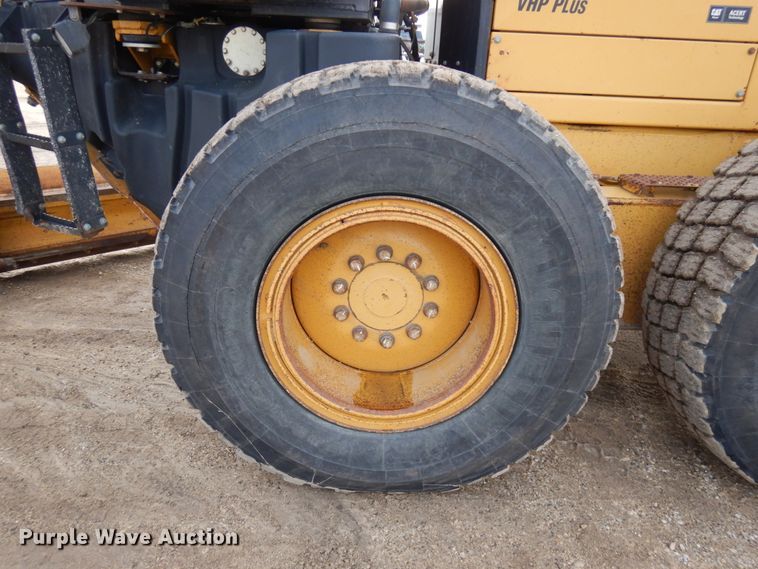 image for item IT9292 2008 Caterpillar 140M  motor grader