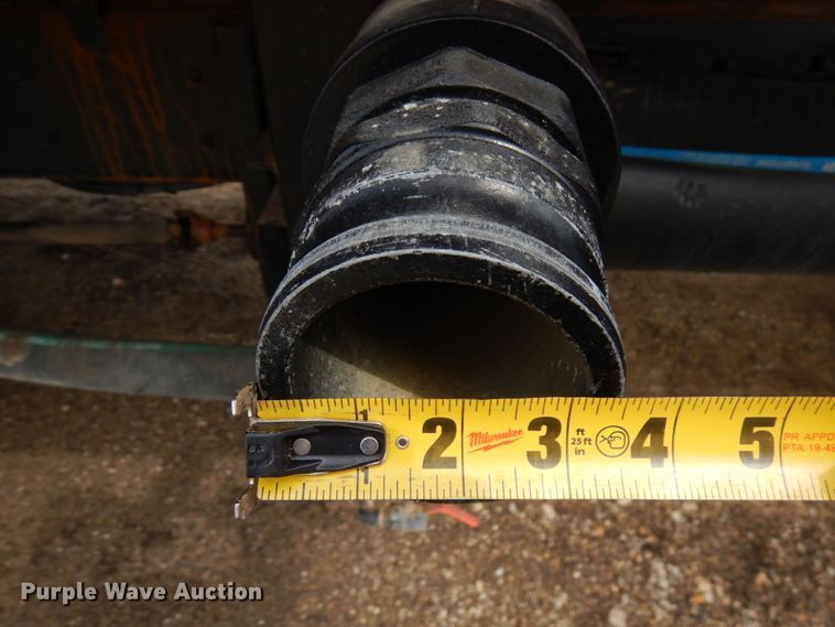 image for item IT9297 2001 Mack RD688S  water truck