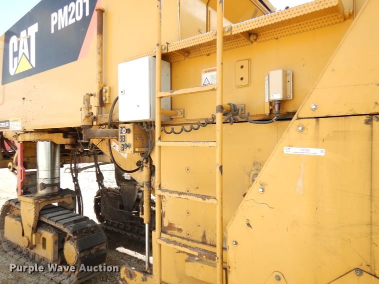 image for item IT9299 2010 Caterpillar PM201  milling machine