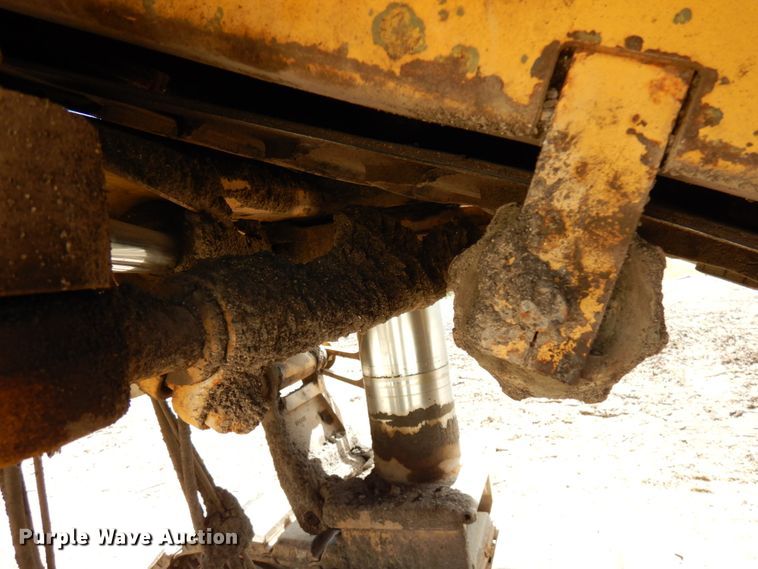 image for item IT9299 2010 Caterpillar PM201  milling machine