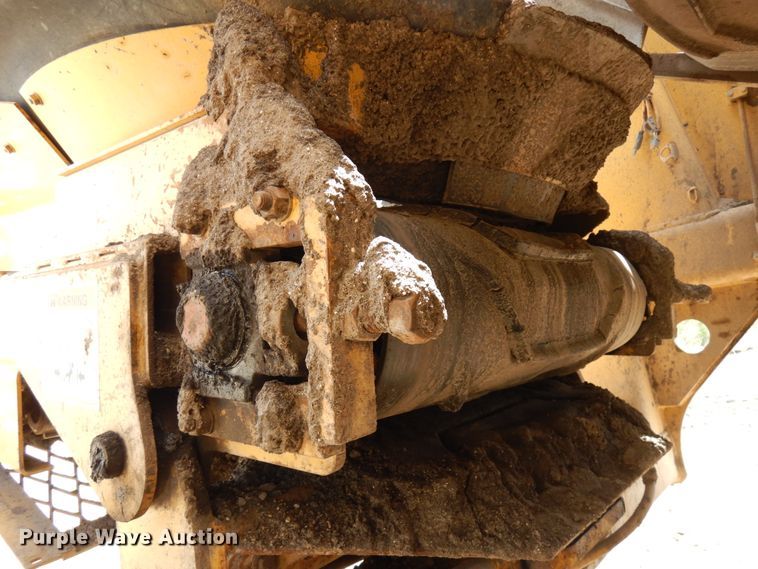 image for item IT9299 2010 Caterpillar PM201  milling machine