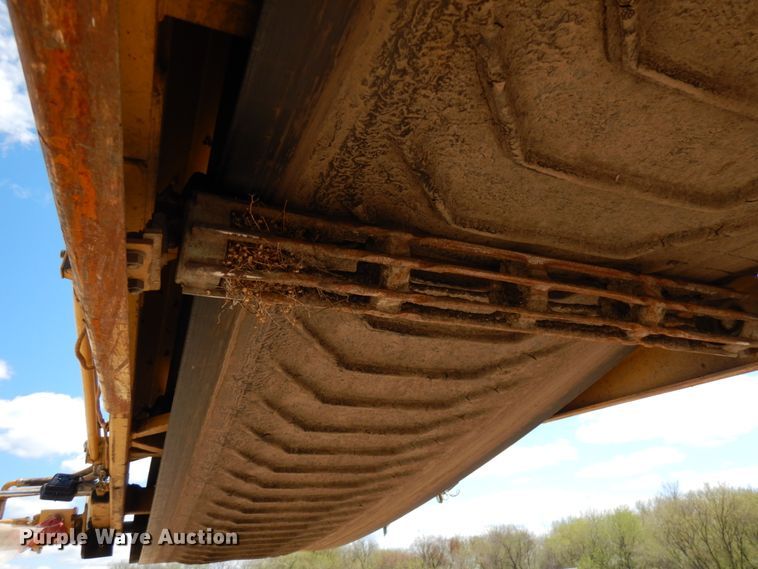 image for item IT9299 2010 Caterpillar PM201  milling machine