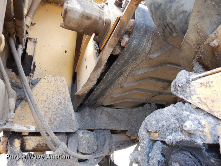 image for item IT9299 2010 Caterpillar PM201  milling machine