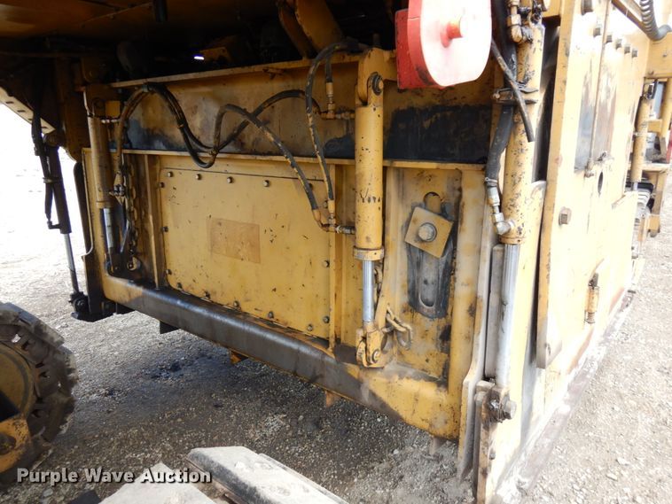 image for item IT9299 2010 Caterpillar PM201  milling machine