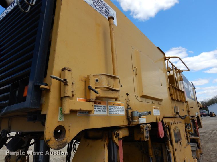 image for item IT9299 2010 Caterpillar PM201  milling machine