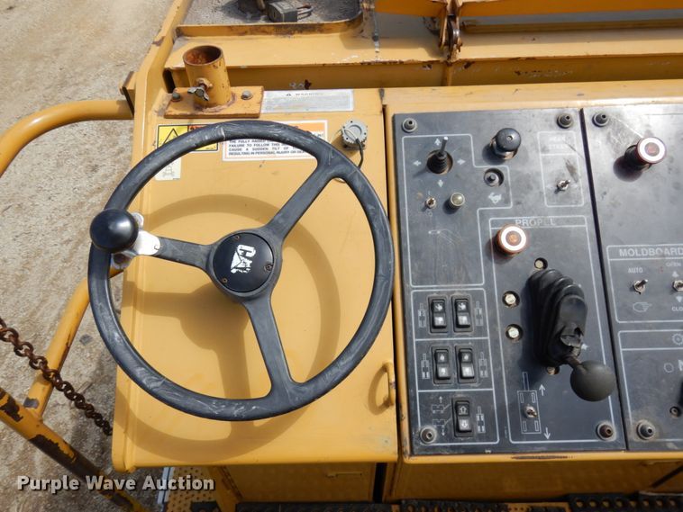 image for item IT9299 2010 Caterpillar PM201  milling machine