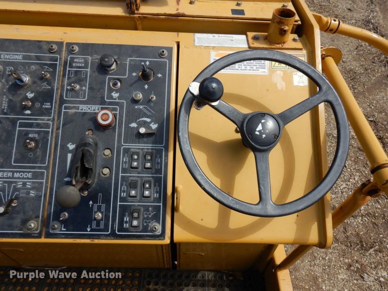 image for item IT9299 2010 Caterpillar PM201  milling machine