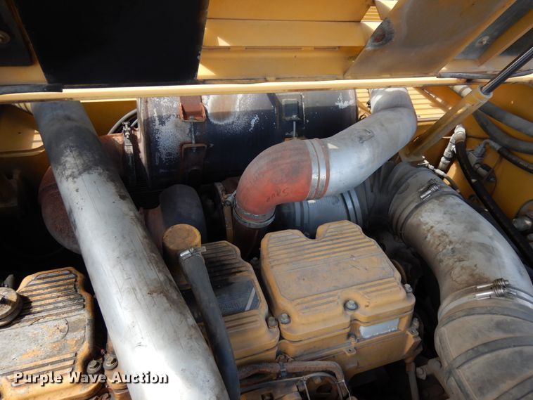 image for item IT9299 2010 Caterpillar PM201  milling machine