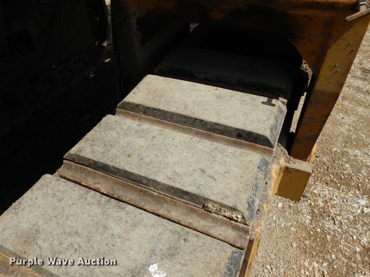 image for item IT9299 2010 Caterpillar PM201  milling machine