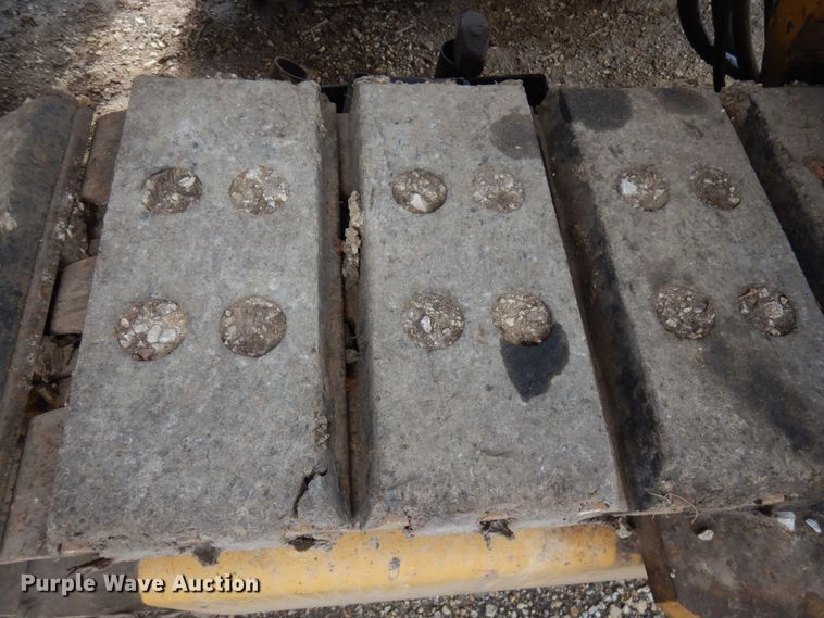 image for item IT9299 2010 Caterpillar PM201  milling machine