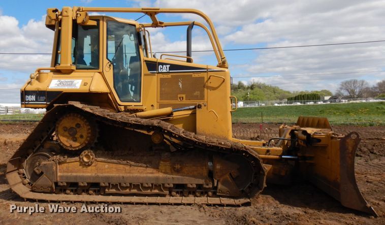 image for item IT9333 2004 Caterpillar D6N  dozer