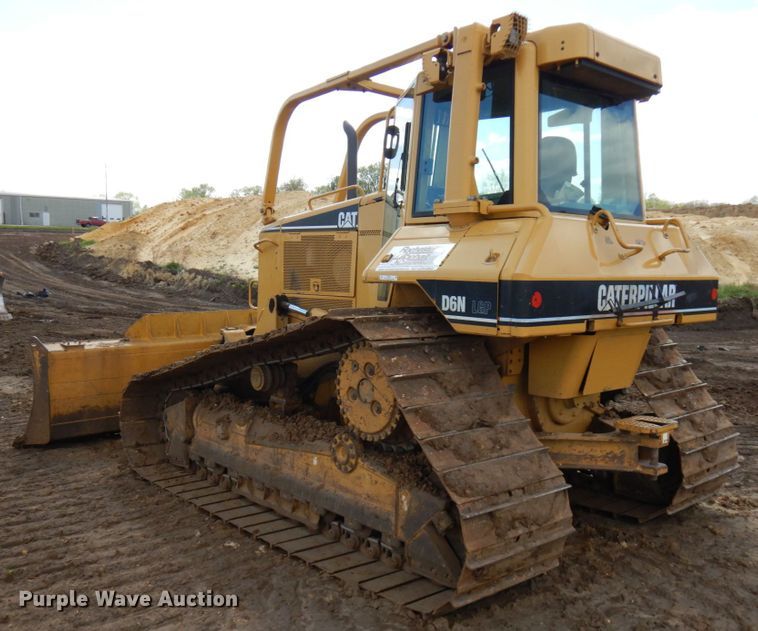 image for item IT9333 2004 Caterpillar D6N  dozer