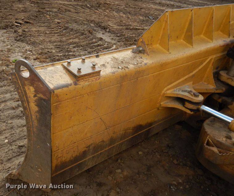 image for item IT9333 2004 Caterpillar D6N  dozer