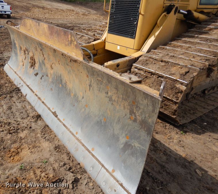 image for item IT9333 2004 Caterpillar D6N  dozer