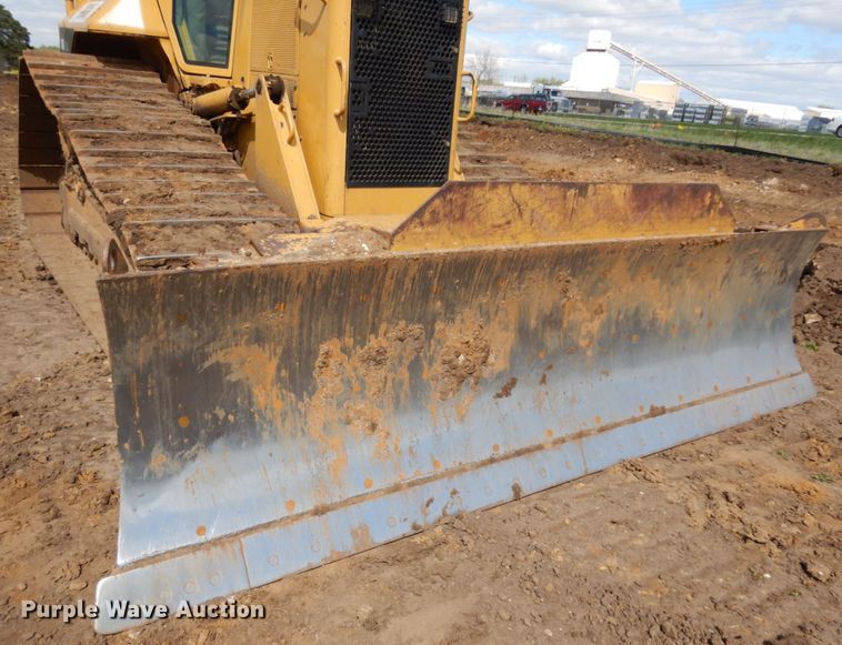 image for item IT9333 2004 Caterpillar D6N  dozer