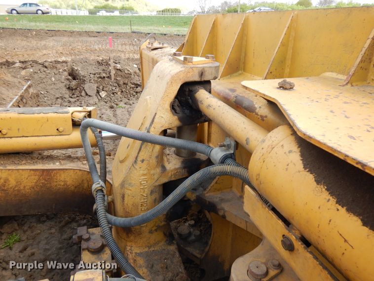 image for item IT9333 2004 Caterpillar D6N  dozer
