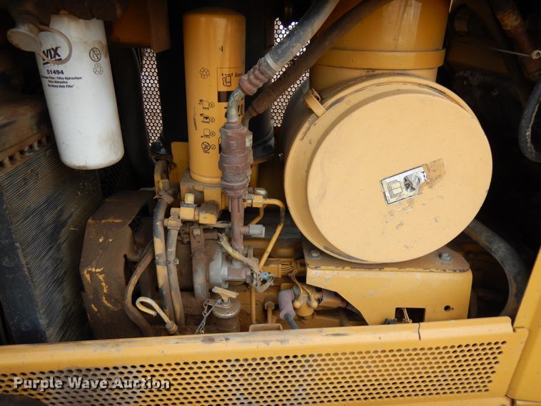 image for item IT9333 2004 Caterpillar D6N  dozer