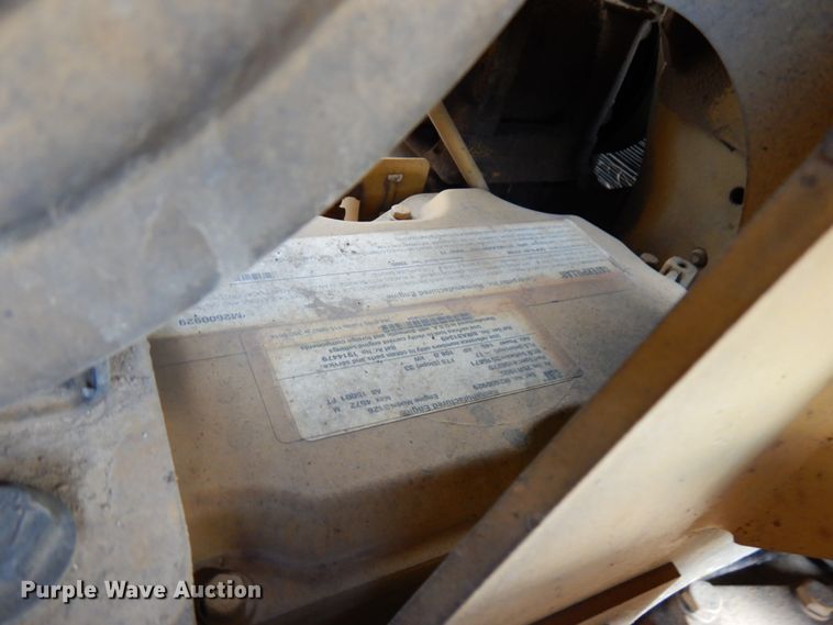 image for item IT9333 2004 Caterpillar D6N  dozer