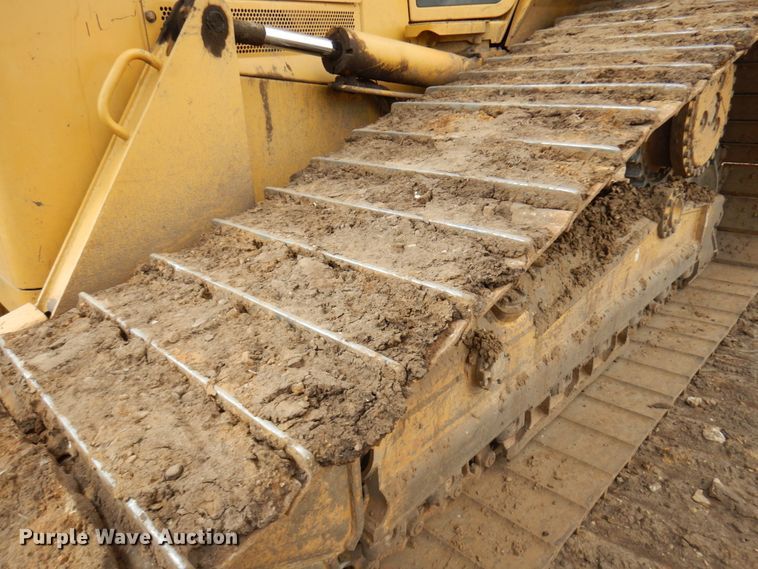 image for item IT9333 2004 Caterpillar D6N  dozer