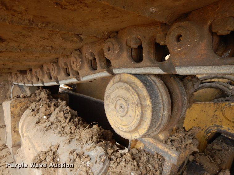 image for item IT9333 2004 Caterpillar D6N  dozer