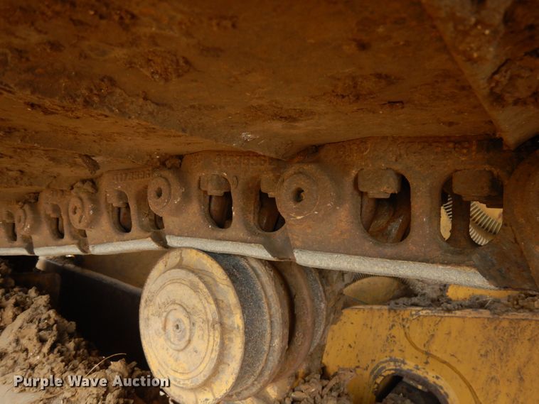 image for item IT9333 2004 Caterpillar D6N  dozer