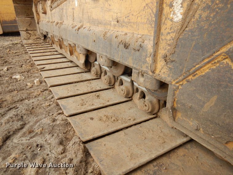 image for item IT9333 2004 Caterpillar D6N  dozer