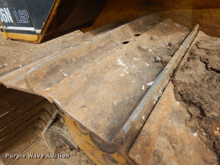 image for item IT9333 2004 Caterpillar D6N  dozer