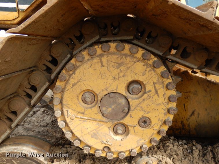 image for item IT9333 2004 Caterpillar D6N  dozer